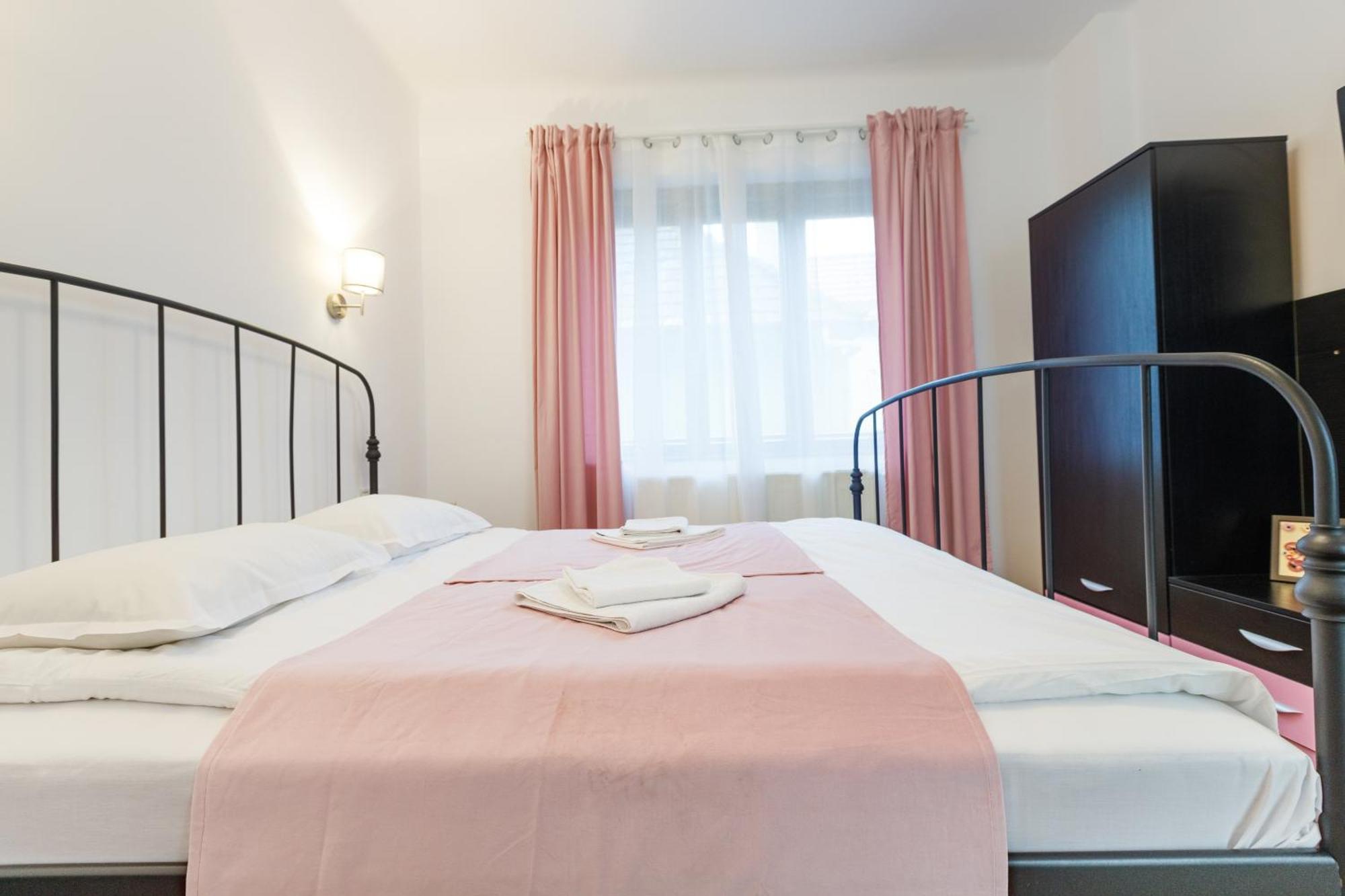 Apartament Modern Braşov Buitenkant foto