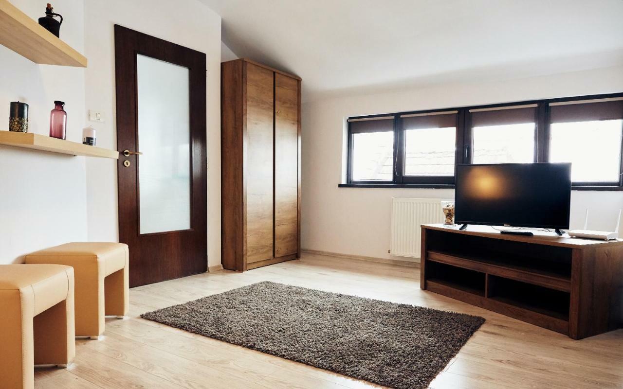 Apartament Modern Braşov Buitenkant foto